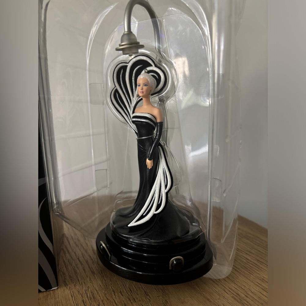 Barbie - 45th Anniversary Keepsake Ornament - Hallmark QHB6601
